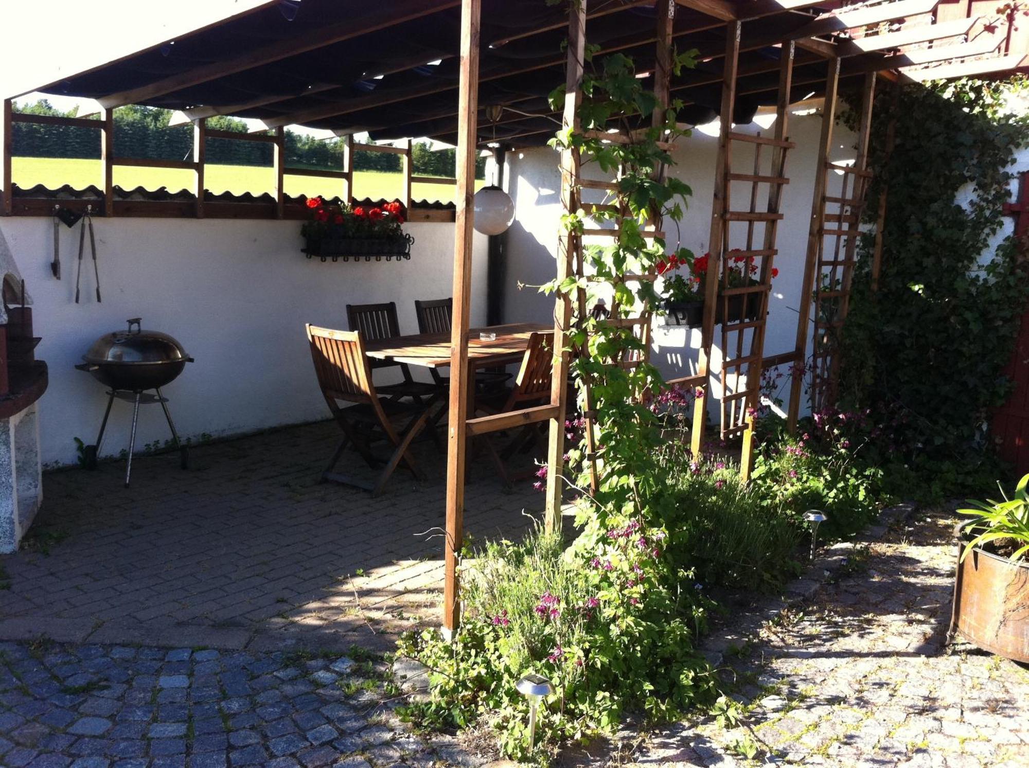 Mattisgarden Bed & Breakfast Эстра-Юнгбю Экстерьер фото